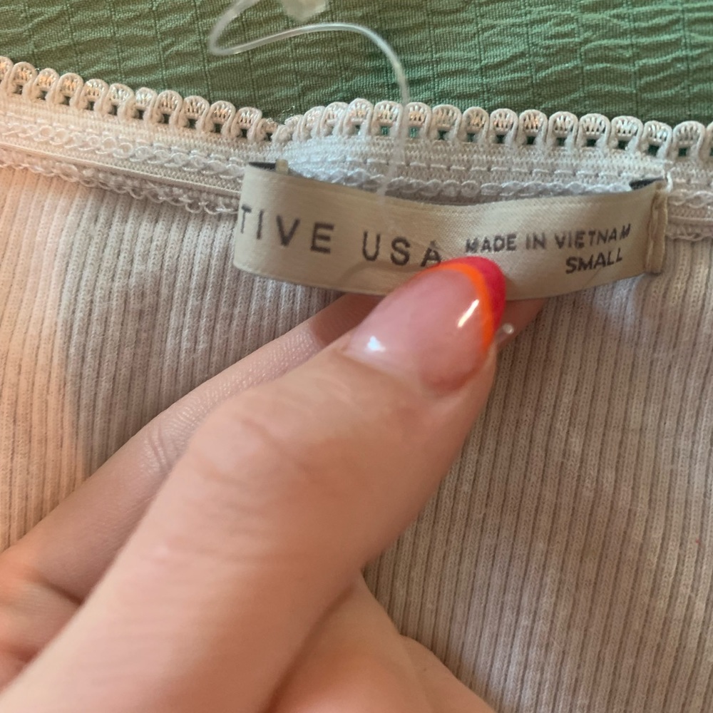 white button down top - Picture 3 of 3
